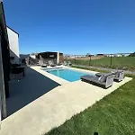 Le Garage De Charly Piscine, Sauna & Gym - Aux Reves Des Champs *