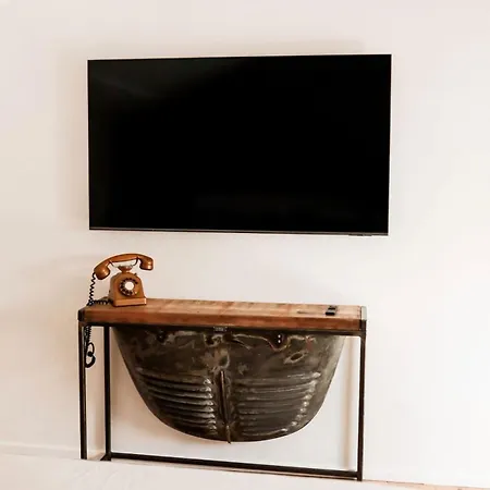 Апартаменты Le Garage De Charly - Aux Reves Des Champs