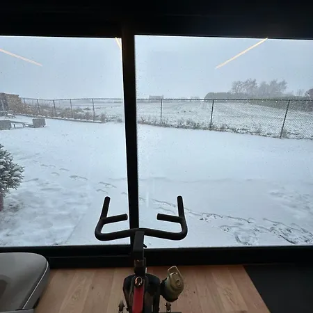 Le Garage de Charly Piscine, Sauna&Gym - Aux rêves des Champs Appartement *