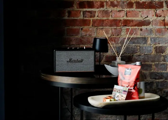 Le Garage De Charly - Aux Reves Des Champs *