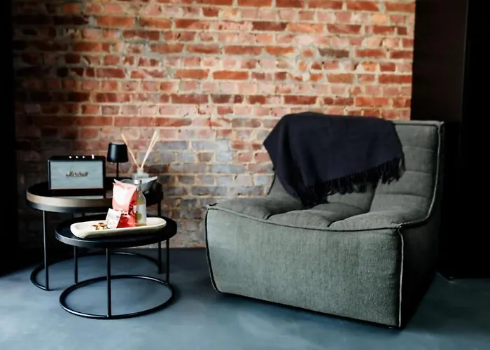 Le Garage de Charly Piscine, Sauna&Gym - Aux rêves des Champs Eghezee