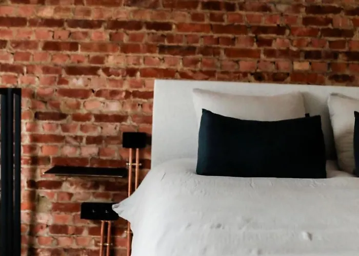 Le Garage de Charly Piscine, Sauna&Gym - Aux rêves des Champs Appartement *